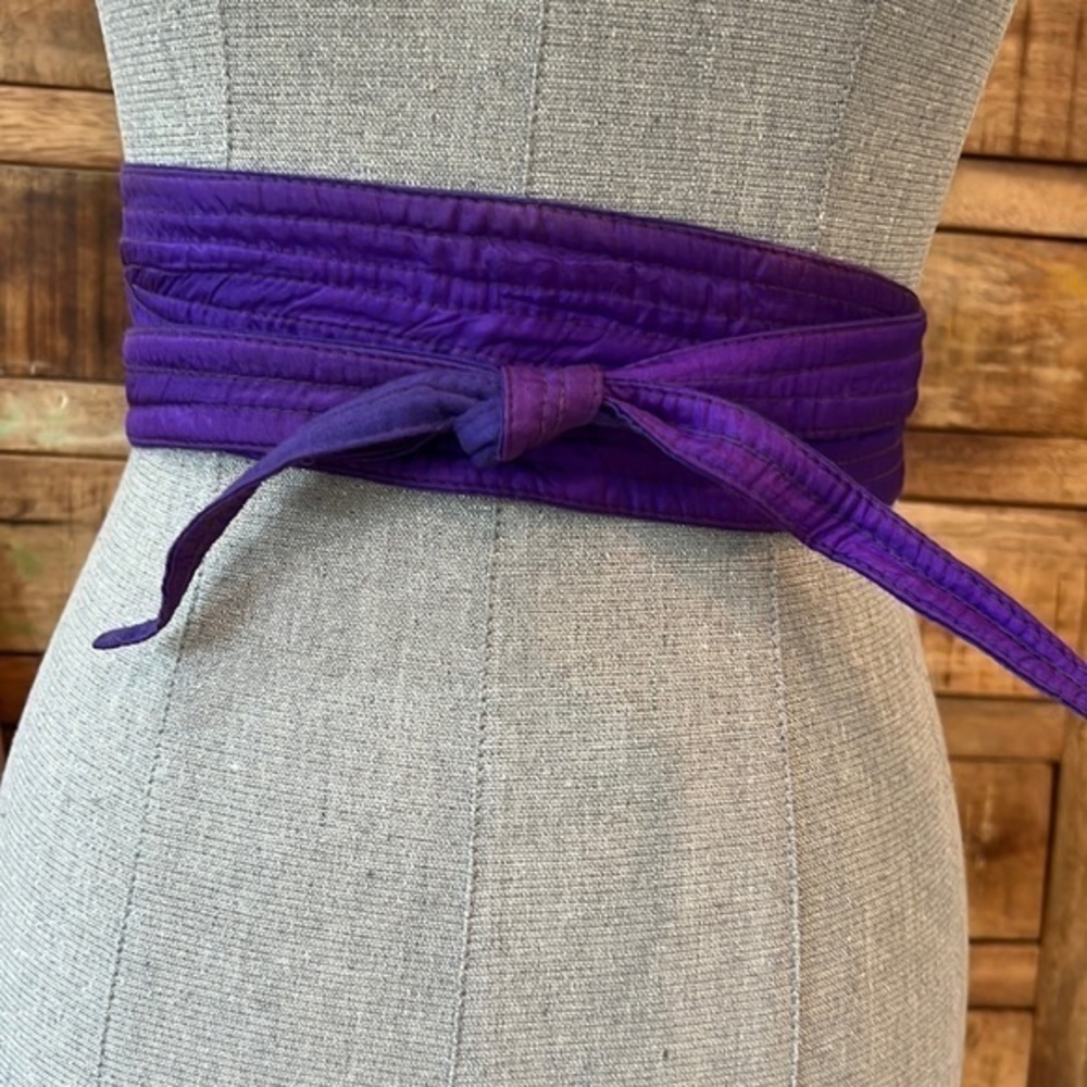 Vintage Y2K amethyst purple satiny tie around waist belt